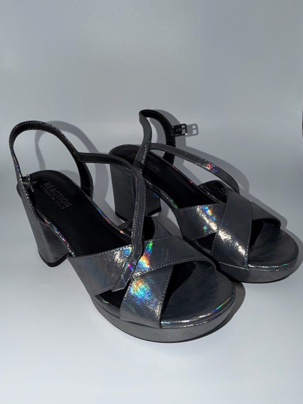 Kenneth Cole Reaction Women's Holographic Black Platform Sandals 8.5M